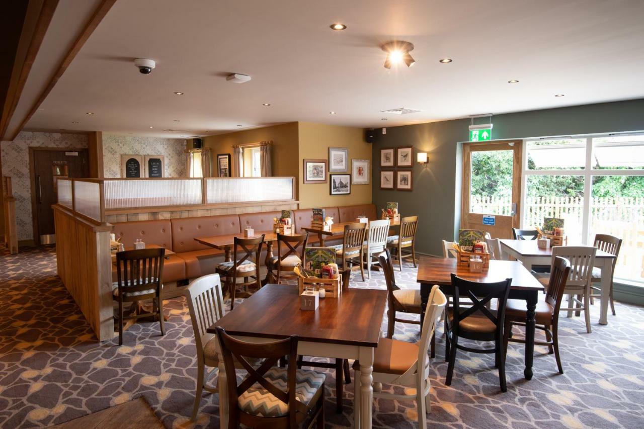Paisley Pear, Brackley By Marston'S Inns Esterno foto